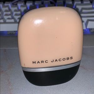Marc Jacobs Shameless Foundation (Fair Y130)